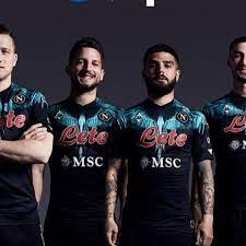 Ecco il comunicato ufficiale del club: Perche Il Napoli Contro L Inter Indossa Una Nuova Maglia Con Piume Di Uccello