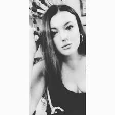 Jade Buckley's Instagram, Twitter & Facebook