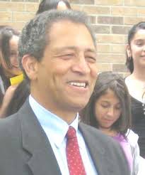 La Voz December 2013.pmd