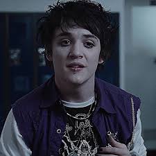 Jennifer Eating Colin