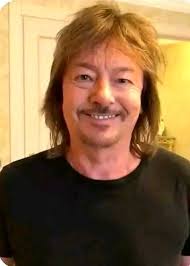 Loud love have an awesome day everyone ❤️😊🤘❤️