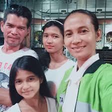 No fancy dinner set up. No eye-catching vacay photos. (We'll probably sleep  early too🤣) Just a year of hard work And learning And adjusting Together  with the ones who matter most. To