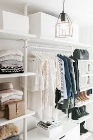 7 Tips To Edit Your Wardrobe For Spring Ankleide Zimmer Ankleide Und Ankleidezimmer