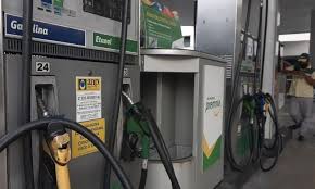 Do nosso portal cabeça livre, destaque para vaias a deputado iguatuense e o aumento abusivo da gasolina no governo. Petrobras Anuncia Novo Aumento De Gasolina Diesel E Gas De Cozinha