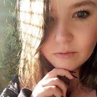 Amanda Waymire's Instagram, Twitter & Facebook