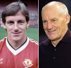 British born players that represented the Reop of Ireland with English  Clubs. Alan McLoughlin. Swindon Town, Portsmouth, Wigan Ath. Southampton,  Rochdale. Alan Francis McLoughlinDate of birth20 April 1967Place of  birth[Manchester](https://en.wikipedia ...