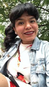 Mitzi Ramírez 🐝 (@Mitbee)