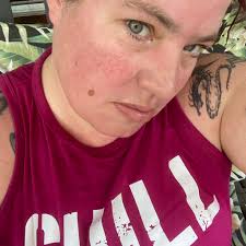 Hi I want to know what are early age signs of autism. Like in 8,9 months.  As my daughter is premature so I'm concerned