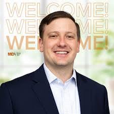 Ed Beach's Instagram, Twitter & Facebook