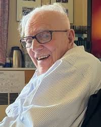 Angus MacKillop Obituary