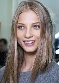A cool toned 10 is a silvery white shade. 30 Gorgeous Light Brown Hair Colors Frisuren Coole Frisuren Haarfarben
