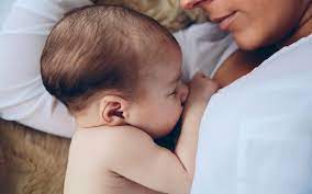 A warm bath can help your baby's muscles relax and release poop. Constipation In Breastfeeding Babies Treatments And Causes