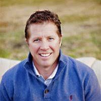 Omar Bejarano's Instagram, Twitter & Facebook