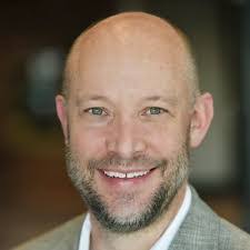 Jared Elliot's Instagram, Twitter & Facebook