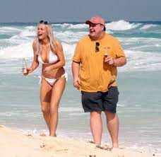 She is best known for her roles as jodie scout allen in waterloo road and sinead tinker in coronation. Who Is Katie Mcglynn Dating Katie Mcglynn Boyfriend Husband