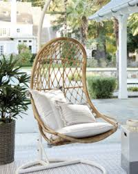 Enjoy free delivery over £40 to most of the uk, even for big stuff. 12 Of The Prettiest Outdoor Hanging Chairs Chrissy Marie Blog