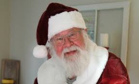 Un Papá Noel zarpado: lo echaron por sobrepasarse con las clientas