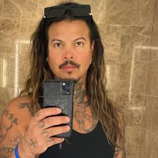 Daniel Alfonso's Instagram, Twitter & Facebook