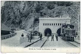 Ce musée en plein air. Suisse Valais Brigue Traporo Del Sempione Travaux Du Tunnel Du Simplon Train Iselle Italie Piemonte