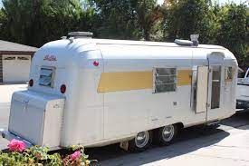 Search for trailers for sale, including pace, featherlite, continental, aero, toyhauler, paceshadow, penn, hull, diamond, pleasant valley, motive. Silver Streak Trailer Small Travel Trailers Small Camping Trailer Vintage Travel Trailers