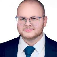 200+ Profile mit dem Suchbegriff „Esat“