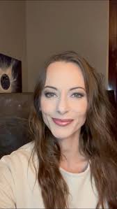 This bat is kind of a baddie, like me, how about you? 😉🖤🦇✨#reels #art  #artist #artforsale #artforsalebyartist #artcollector #space #selenalexie