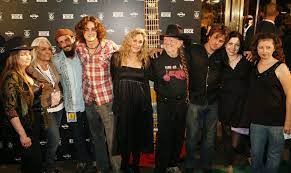 A total of 25 nelson singles have reached number one on music charts. Bobby Lana Oldest Daughter Micah Annie Willie Lukas Amy And The Nelsons Www Stillisstillmovi Willie Nelson Real Life Stories Life Stories