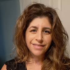 How does all your pompoo's do with traveling? My lil one always gets car  sick.