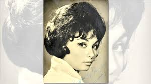 Birsel film 1961'de 'küçük hanımefendi' filmlerinin ilkini çeker. Turk Sinemasinin Kucuk Hanimefendisi Belgin Doruk