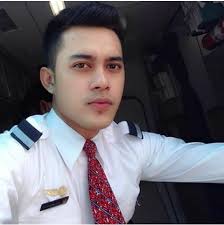 Hasil gambar untuk ganteng indo