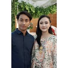 Ialah ayu ratna atau yang lebih dikenal aiu. Dulu Rocker Banget Intip Gaya Eks Vokalis Garasi Aiu Sekarang Matamata Com