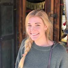 Alyssa Benson (@lysmviola)