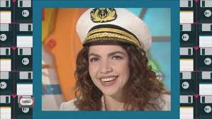 La cantante italiana, entrata nel cuore di milioni di bambini per le sue interpretazioni delle sigle dei cartoni animati, è lo special guest del grande party voglio tornare negli anni '90. Cristina D Avena 90 Special Video Mediaset Infinity