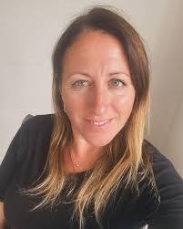 Caroline Britton's Instagram, Twitter & Facebook