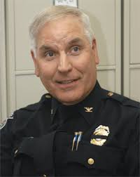 Former police chief announces bid for town council