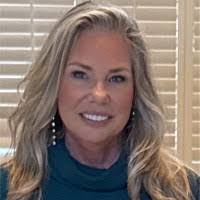 Pamela Maxey's Instagram, Twitter & Facebook