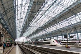 Fast trains from marseille to bordeaux take around 5 hours and 37 minutes, covering a distance of the marseille to bordeaux train travel time is normally about 5 hours and 37 minutes, whatever time. Bordeaux Saint Jean Station Wikipedia