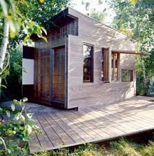 30 Preiswerte Minihauser Wurden Sie In So Einem Haus Wohnen Minihaus Hausboot Wohnen Kleine Hausideen