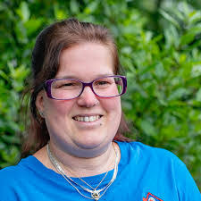 Lucy Robins's Instagram, Twitter & Facebook