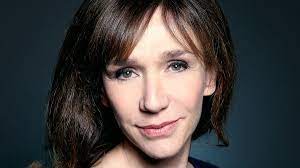 Virginie lemoine est connue pour ma femme s'appelle maurice. Les Comedies Musicales Preferees De Virginie Lemoine