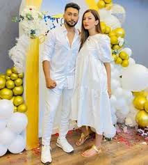 Showing a glimpse of the wedding card, gauhar khan also revealed that she met. Gauahar Khan S Birthday Wish For Rumoured Boyfriend Zaid Darbar Is Everything Nice