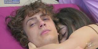 La stabile nella prima puntata del talent è riuscita a conquistare la maglia grazie al suo. Amici 20 Sangiovanni E Giulia Stabile Hanno Fatto L Amore In Casetta