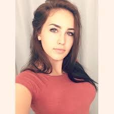 Lynn Gatchell's Instagram, Twitter & Facebook