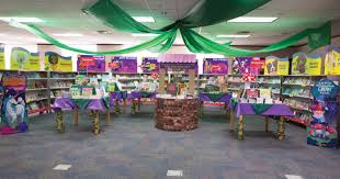 Set Up A Wishing Well Table Of Students Favorite Books In The Central Part Of The Fair Too Scholastic Book Fair School Book Fair Enchanted Forest Decorations