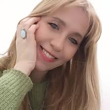 Celis León (@celis.leon.7)