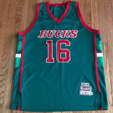 My favourite bucks uniform and colour scheme. Mitchell Ness Shirts Vintage Milwaukee Bucks Bob Lanier Jersey Poshmark