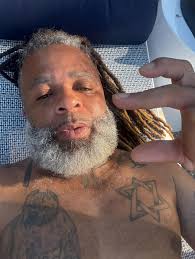 The GDs still fw the Crips ? 💙🎱