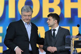 Также порошенко многократно обвинял зеленского в поддержке олигарха игоря на это зеленский ответил следующим образом: Novosti V Harkov Edut Vladimir Zelenskij I Petr Poroshenko Newsroom Aktualnye Novosti Harkova Ukrainy I Mira