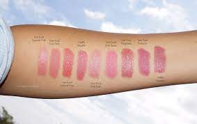 These are mini lipsticks and retail for much less at $35 each compared to $52 for the regular size, but don't be fooled when i say mini, they are actually quite generous at 0.07 oz vs 0.10 oz for the full size. Tom Ford Lip Color Matte First Time Pink Tease Pussycat And Velvet Cherry The Beauty Look Book