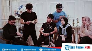 One nation emcees vs nurfatima: 12 Daftar Lagu Shalawat Nissa Sabyan Terbaru Dan Terpopuler 2019 Ini Video Klipnya Tribun Sumsel